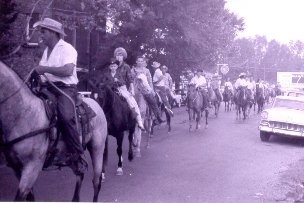 photo of a community trail rides to Los Adaes