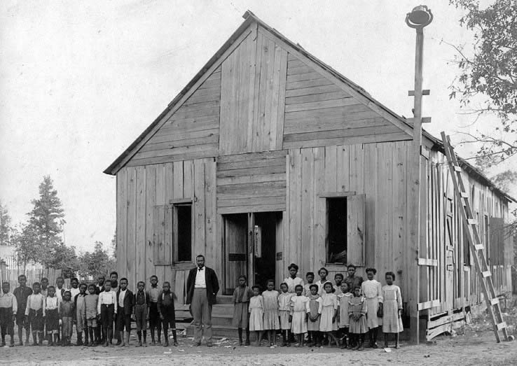 photo of Diboll school house