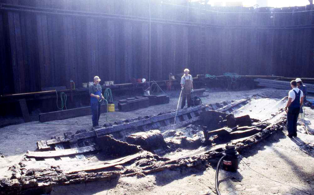 photo of the crew spraying down the hull